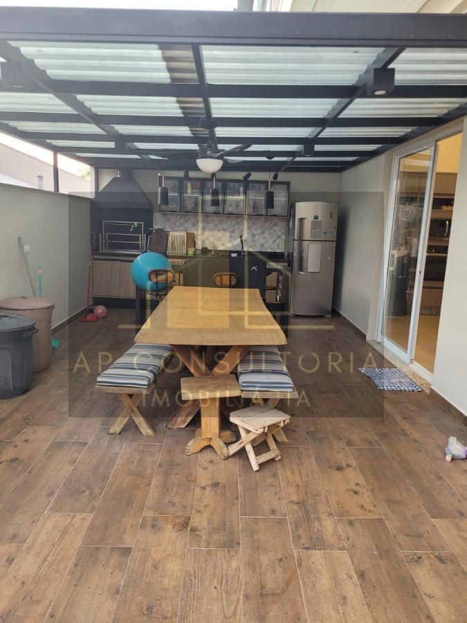 Casa, 3 quartos, 258 m² - Foto 24